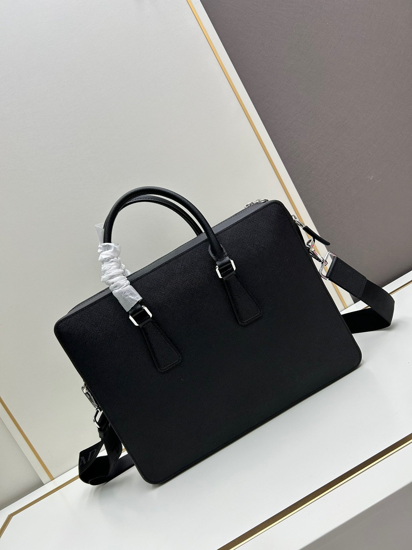Prada Leather Black Bag 001630