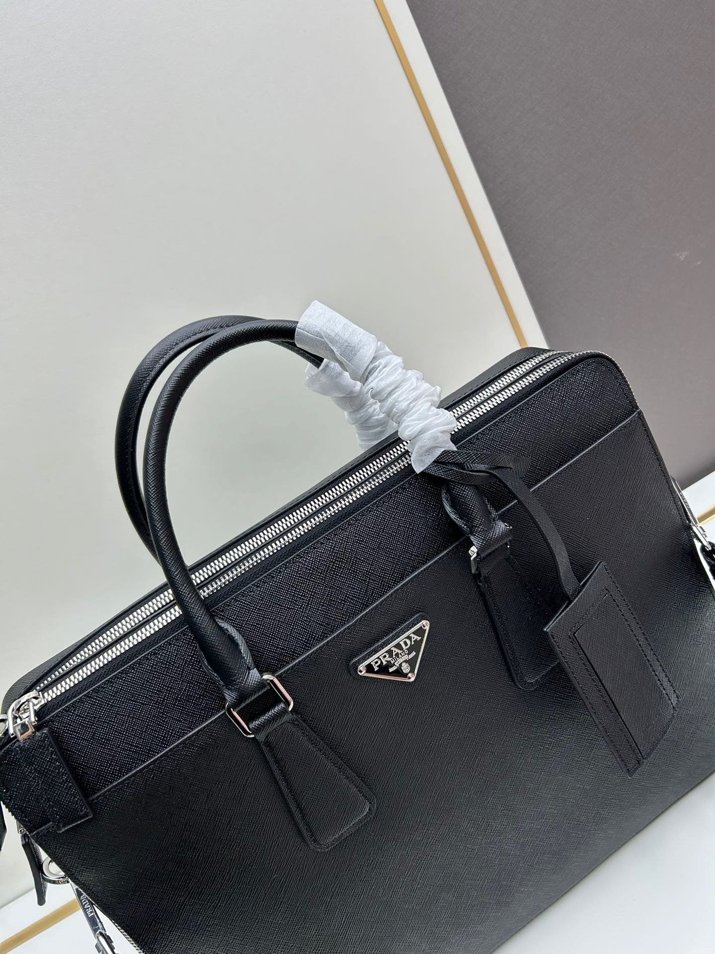 Prada Leather Black Bag 001630