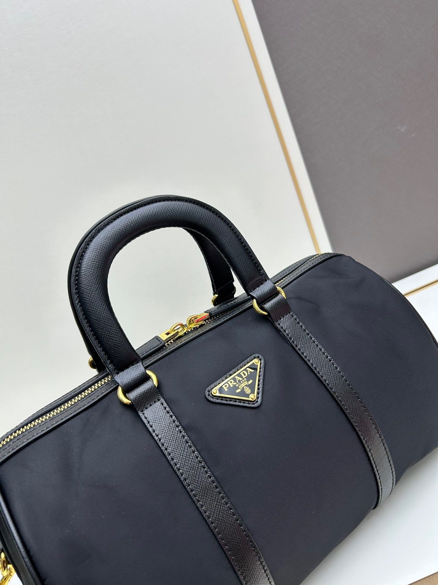 Prada BB233 Re-Nylon Saffiano New SeasonTop Handle Bag 001450