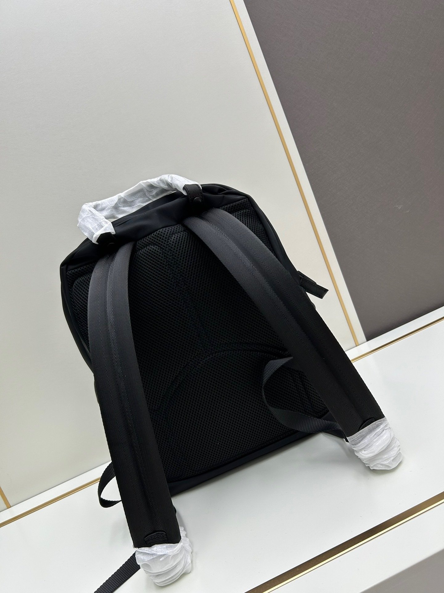 Prada VZ104 Saffiano Backpack 001490
