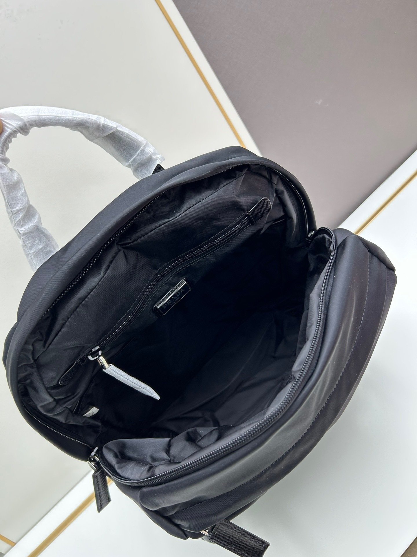 Prada VZ104 Saffiano Backpack 001490