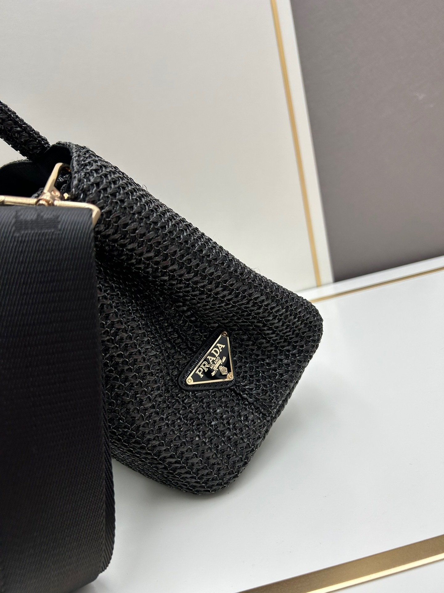 Prada x19x16 Bag 001330