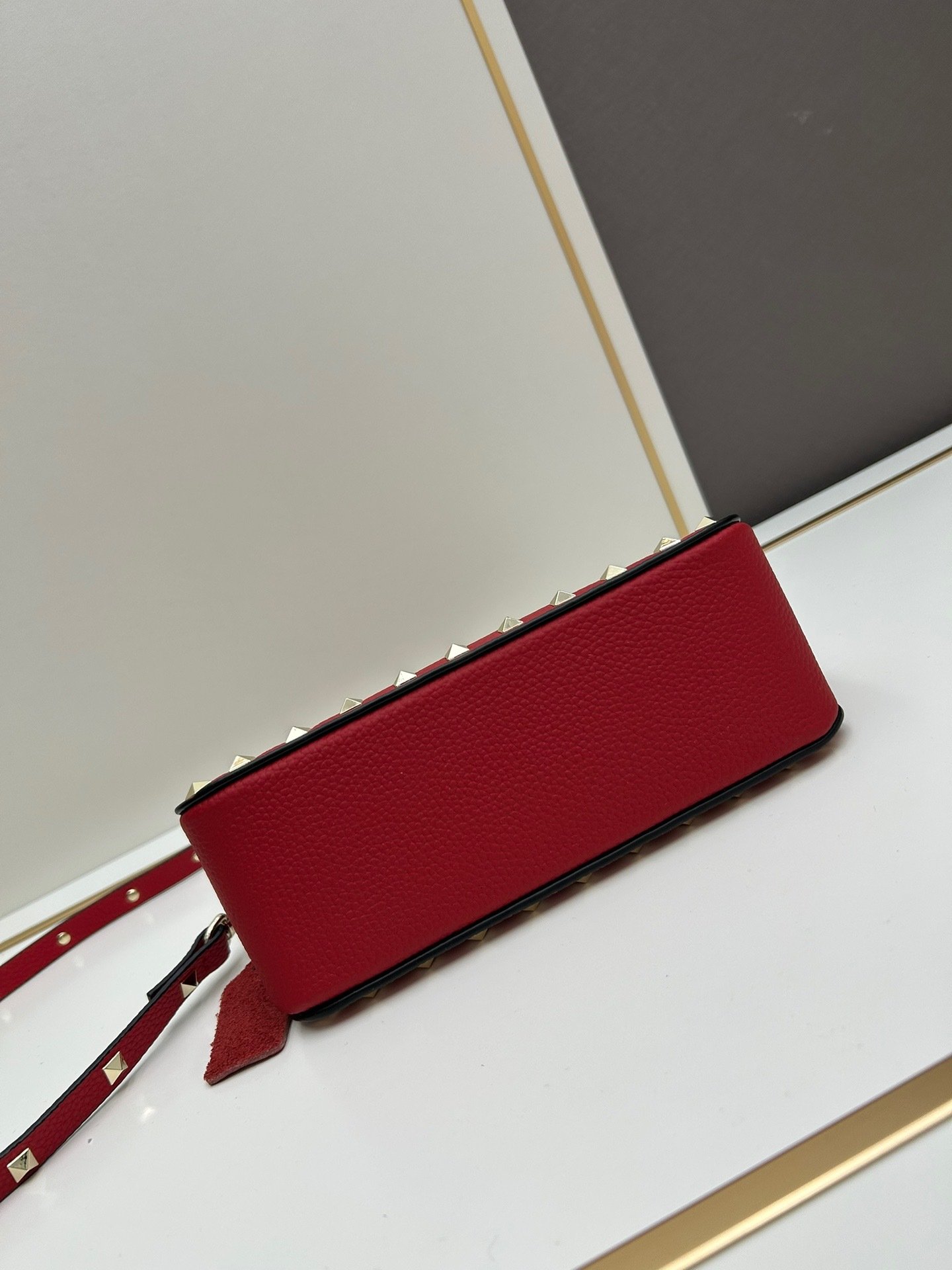 Valentino valent Garavani Rockstud Small Crossbody Bag 001380