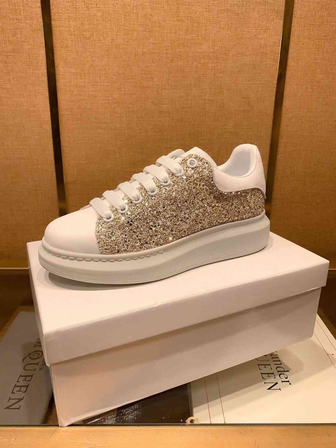 Alexander McQueen Men’s McQueen MQ Sneakers Colorway 1 1621220
