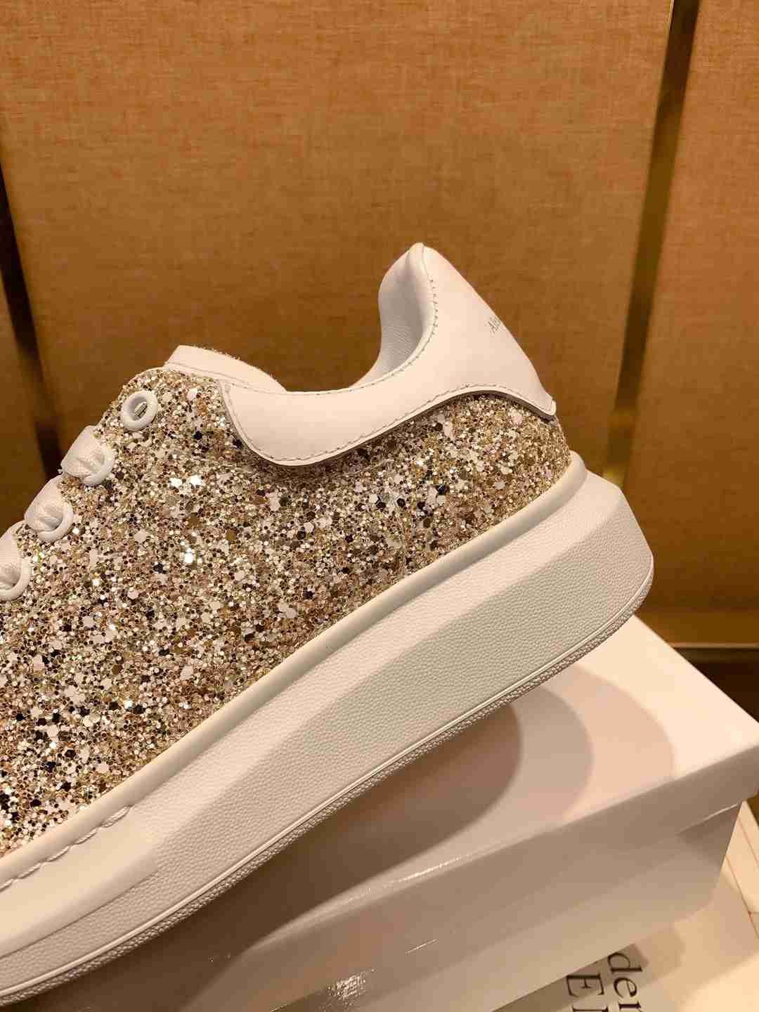 Alexander McQueen Men’s McQueen MQ Sneakers Colorway 1 1621220