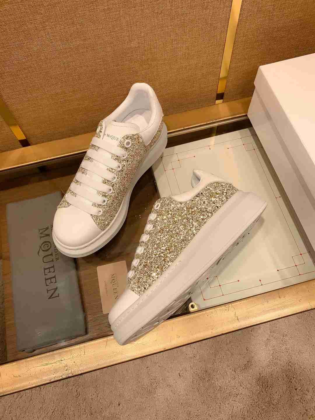 Alexander McQueen Men’s McQueen MQ Sneakers Colorway 1 1621220