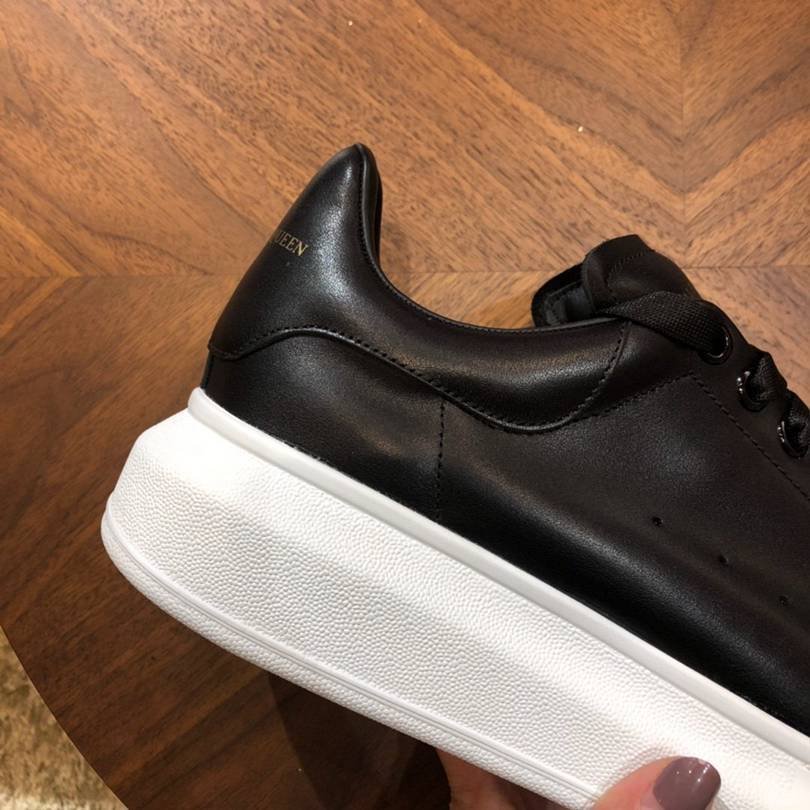 Alexander McQueen Men’s McQueen MQ Dress Shoes Colorway 1 1139210MQ