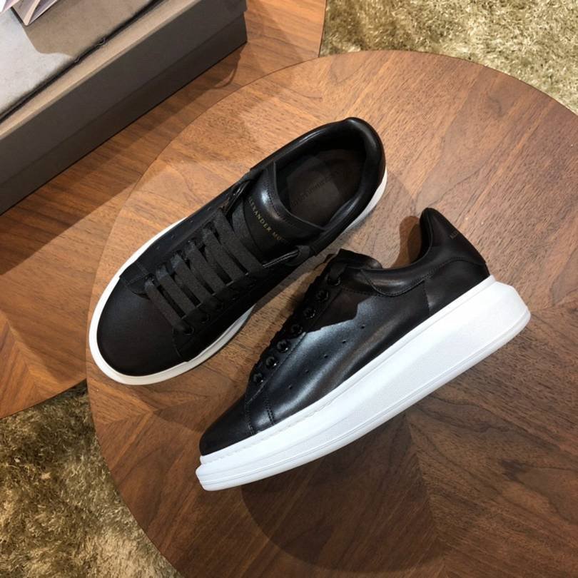 Alexander McQueen Men’s McQueen MQ Dress Shoes Colorway 1 1139210MQ