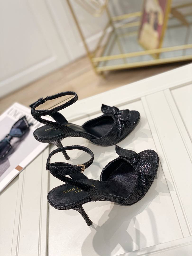 Saint Laurent Women’s Leather Sandals 3275310
