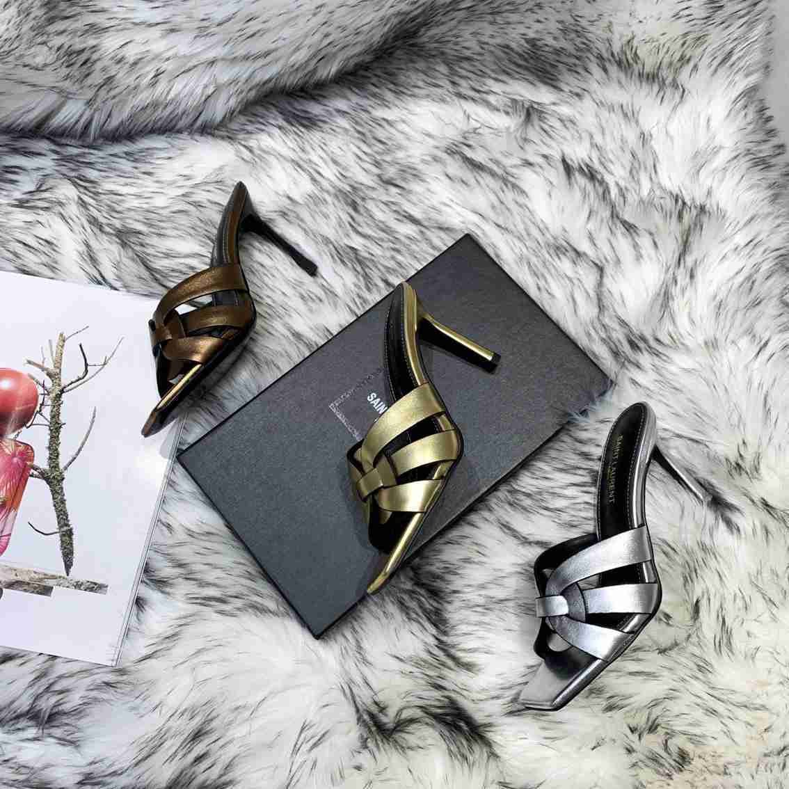 Saint Laurent B055210 CM Slides