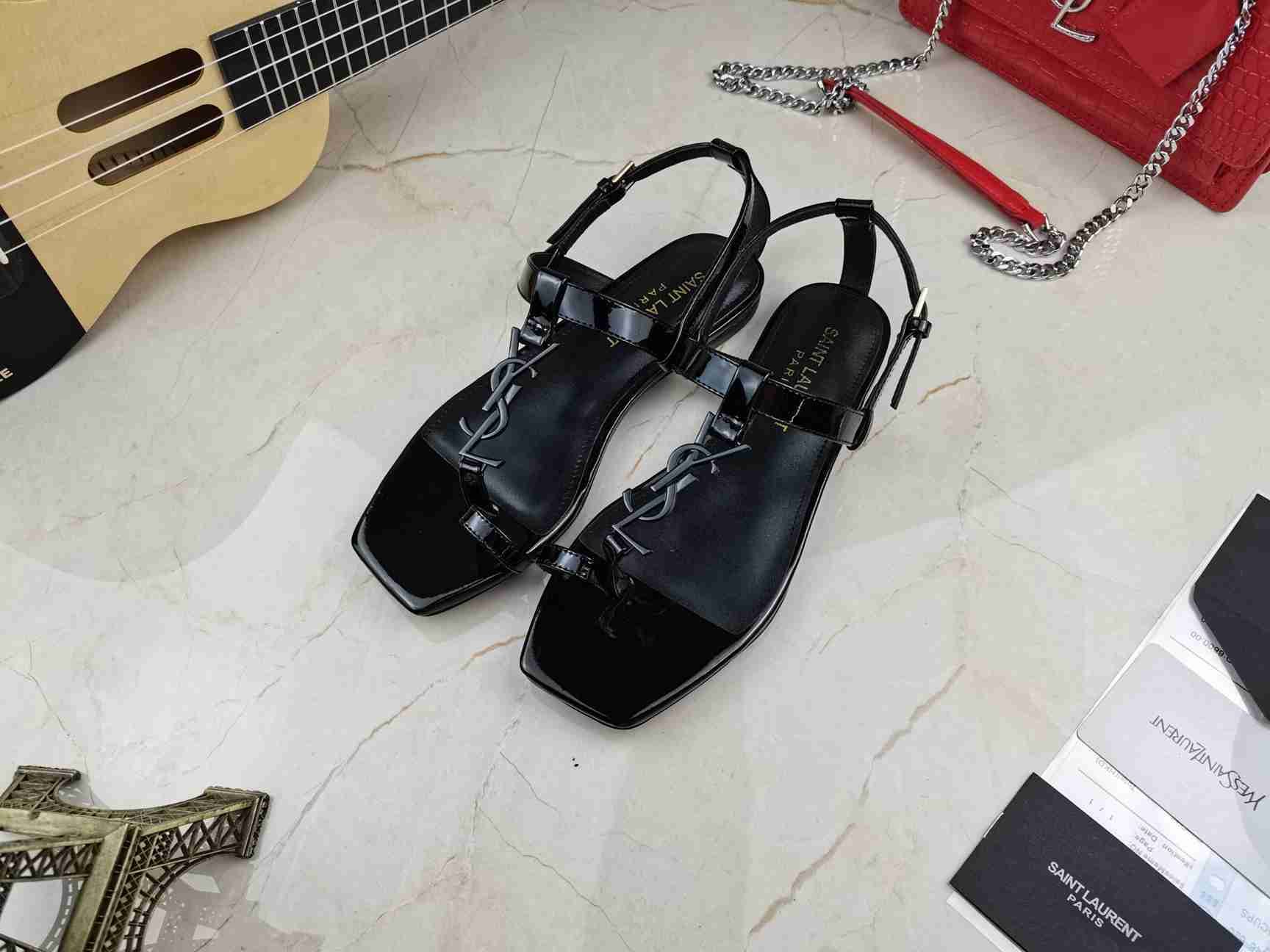 Saint Laurent Saint Laurent Sandals Gold Colorway 1 948240