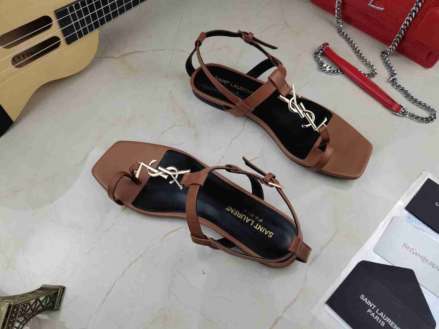 Saint Laurent Saint Laurent Sandals Gold 948240