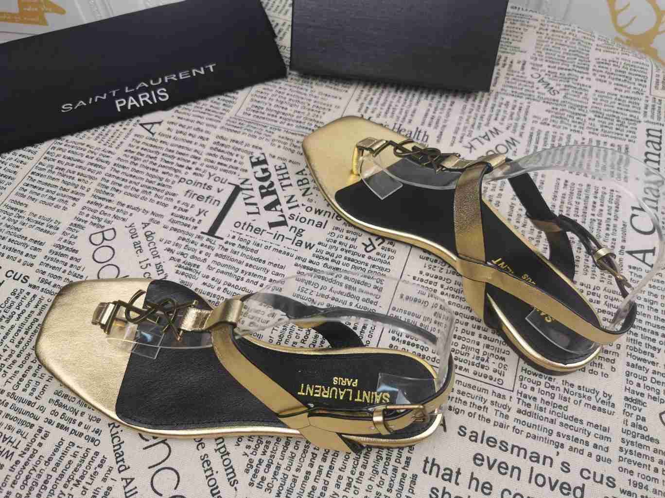 Saint Laurent Women’s CM MM Sandals 354343
