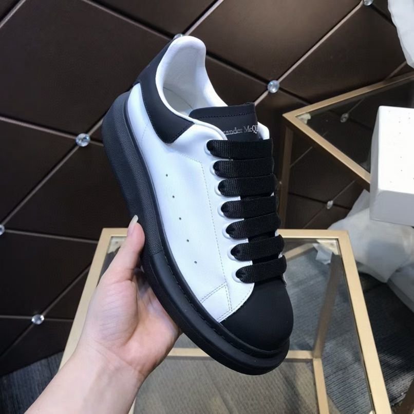 Alexander McQueen Designer Sneakers Colorway 1 913