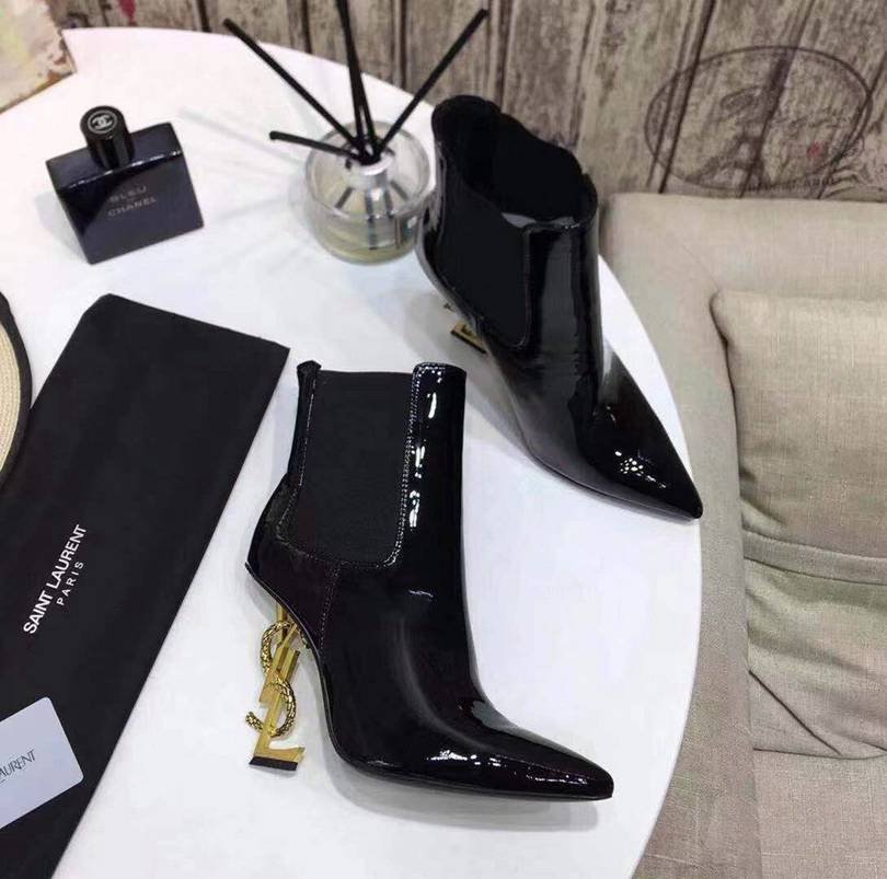 Saint Laurent logo cm Ankle Boots 3339370