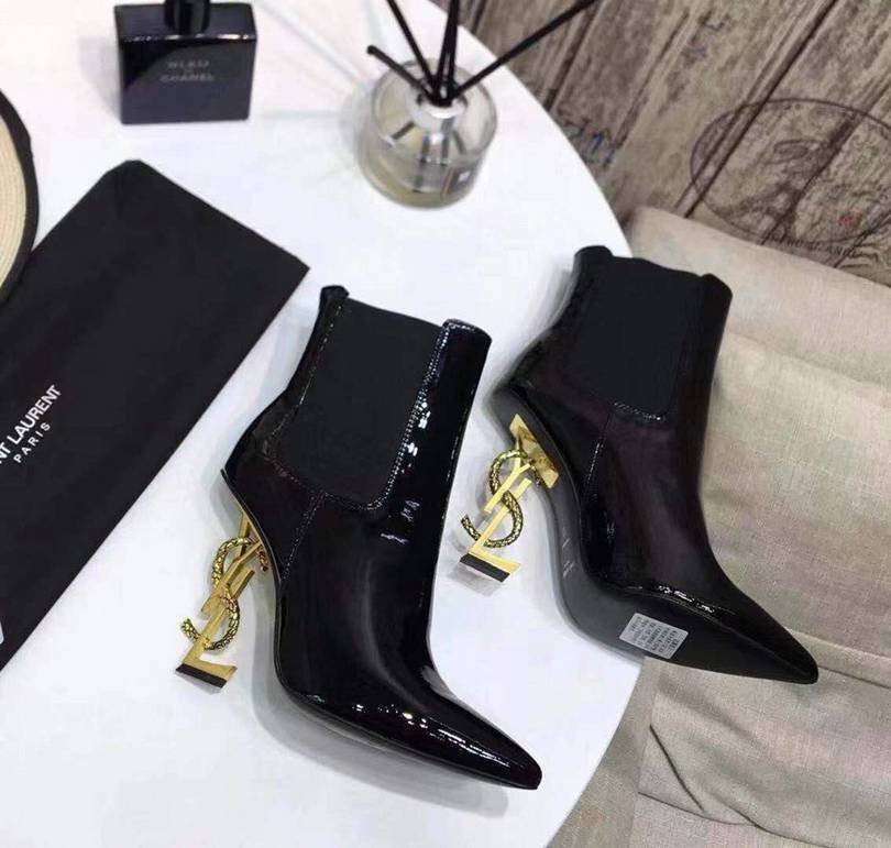 Saint Laurent logo cm Ankle Boots 3339370