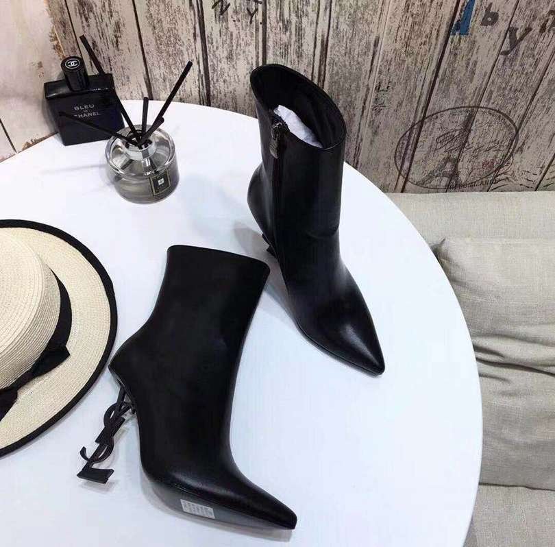 Saint Laurent logo cm Ankle Boots 3339350