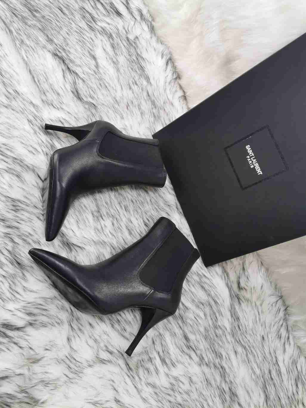 Saint Laurent Women’s Leather Ankle Boots Colorway 1 6709290