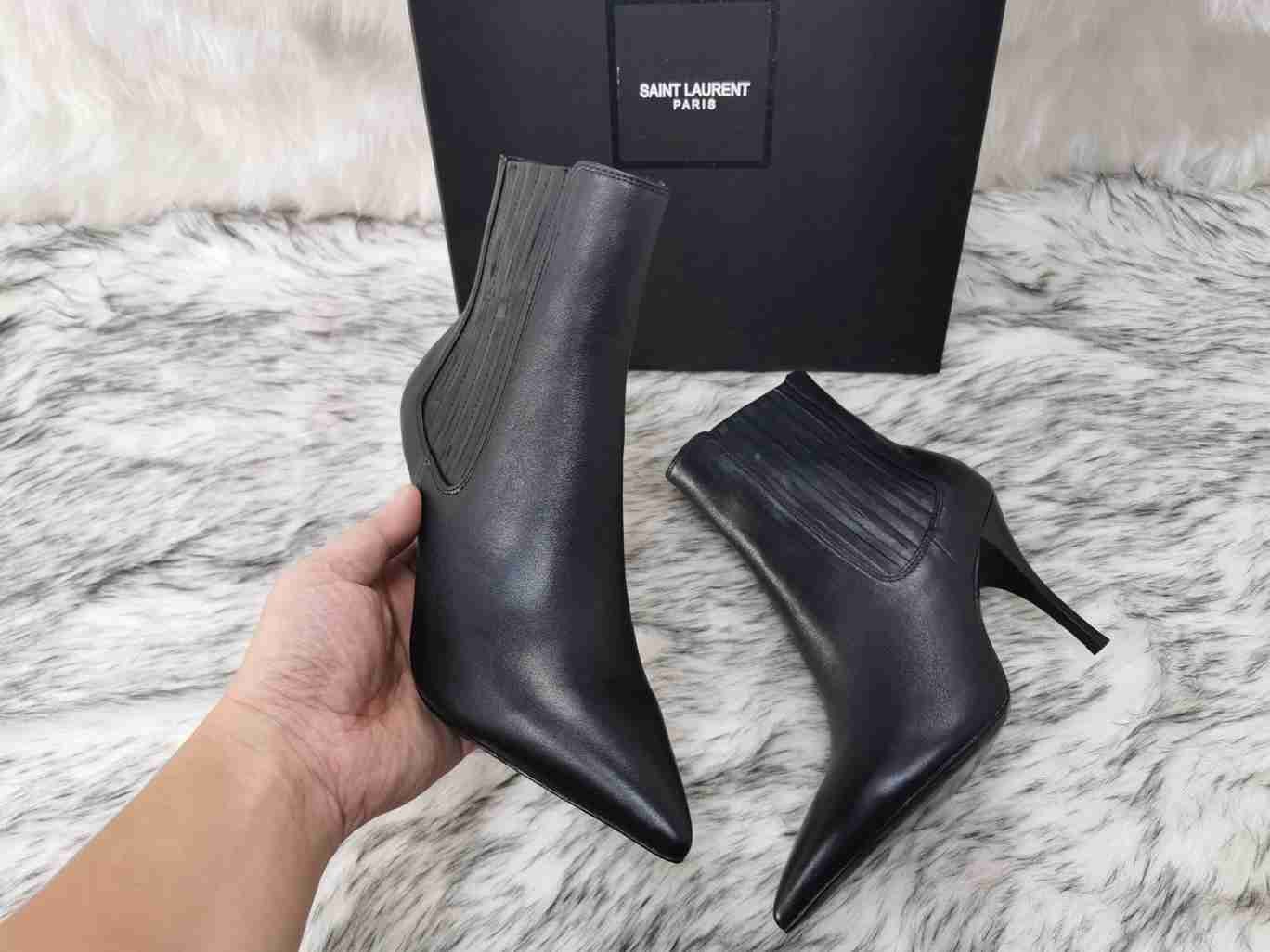 Saint Laurent Women’s Leather Ankle Boots 6709290
