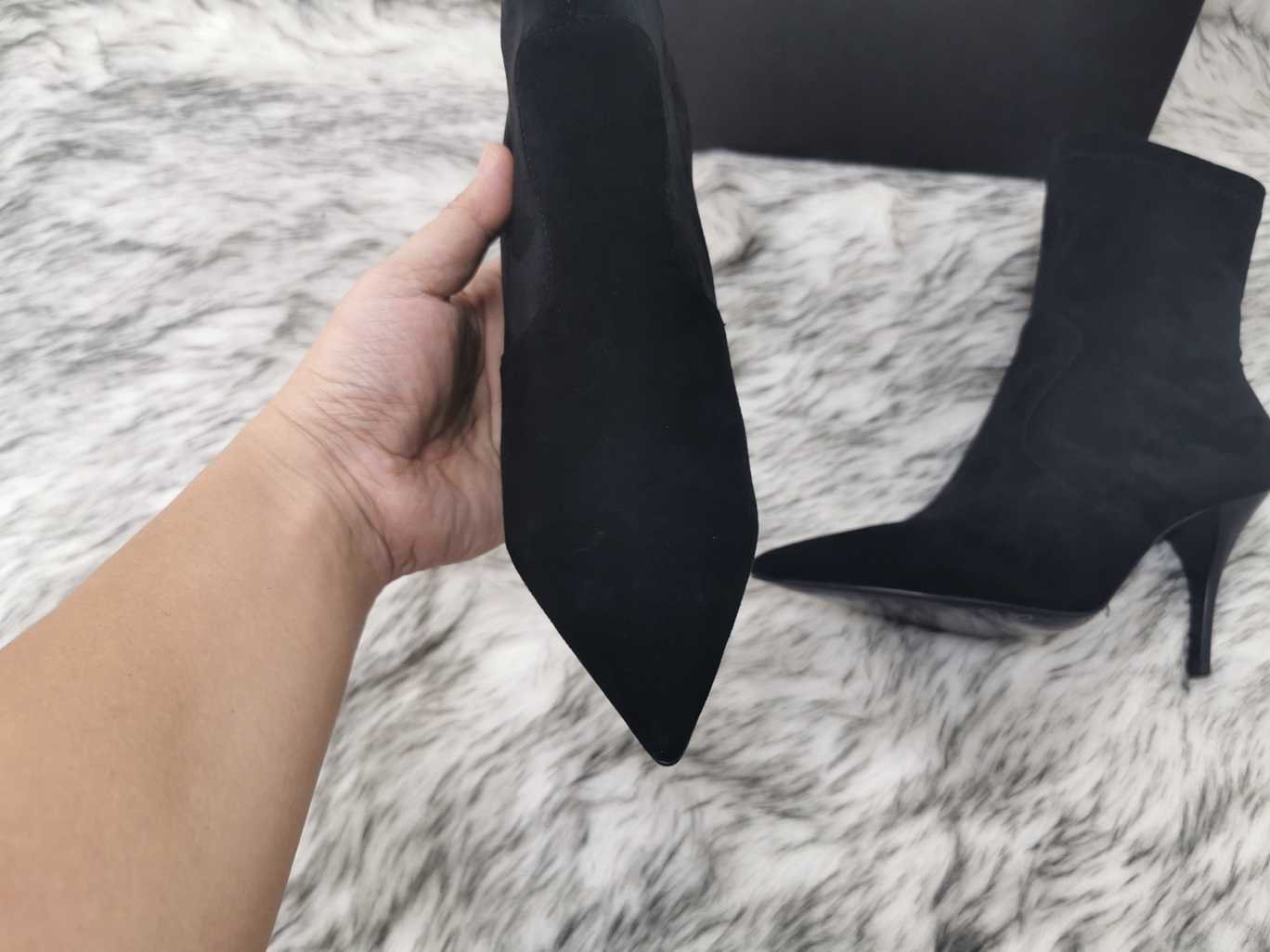 Saint Laurent Women’s Leather Ankle Boots 6709270
