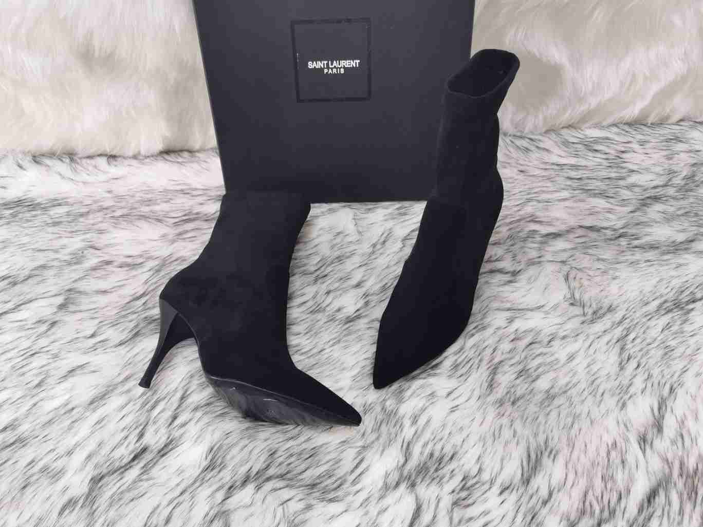 Saint Laurent Women’s Leather Ankle Boots 6709270