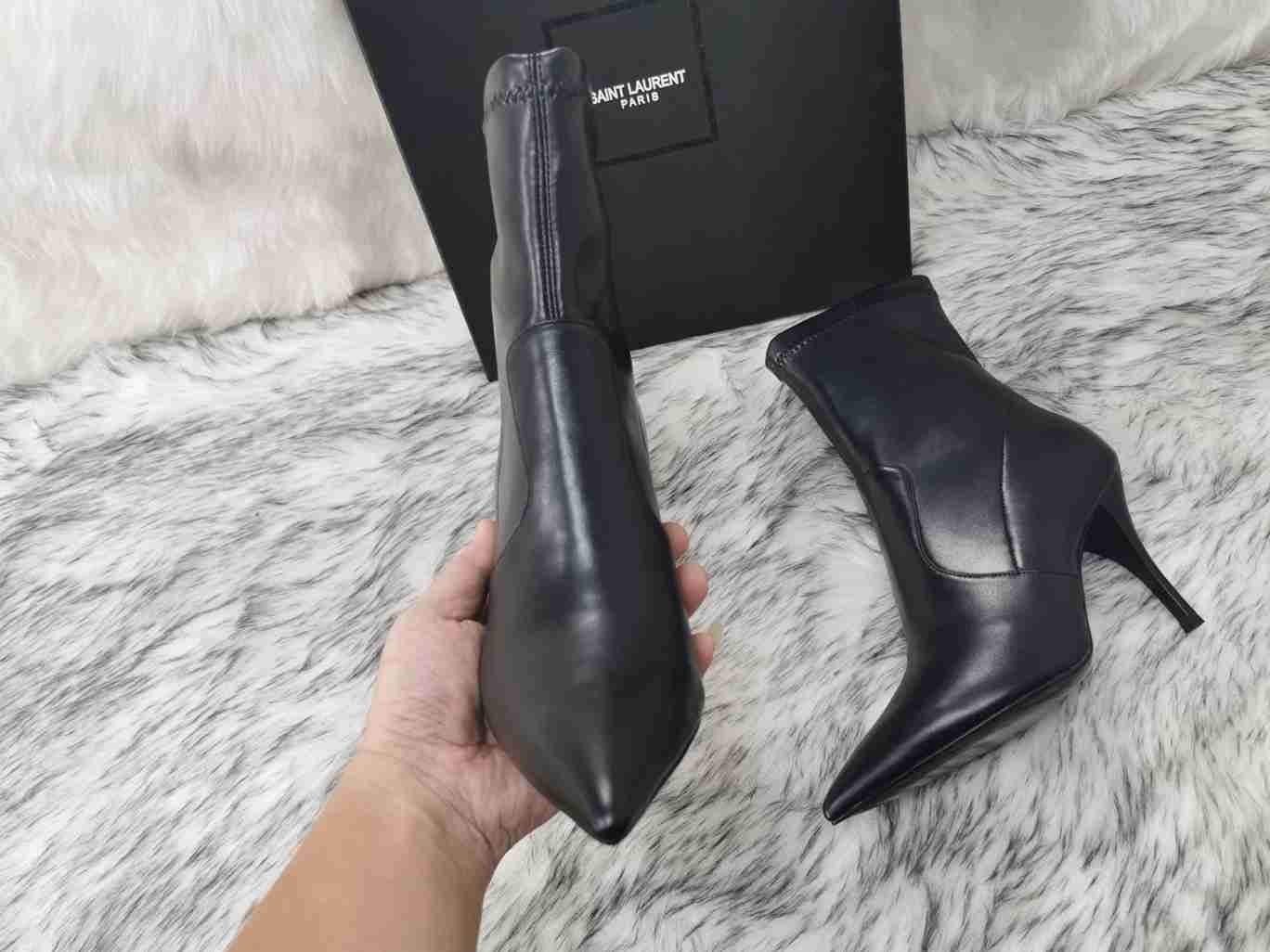 Saint Laurent Women’s Leather Ankle Boots 6709270
