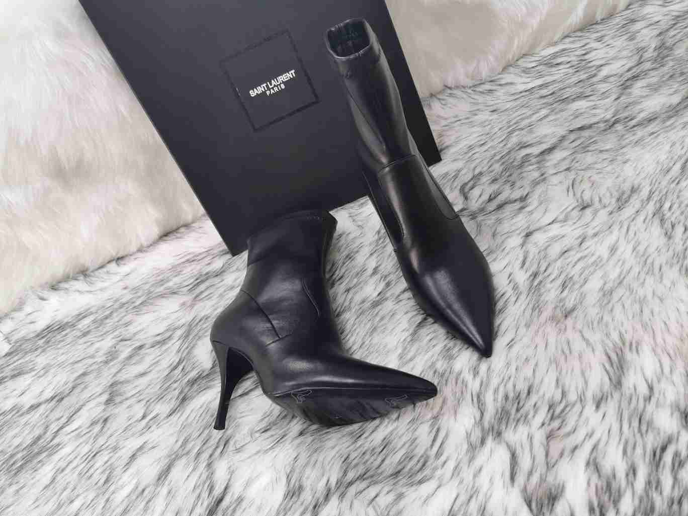 Saint Laurent Women’s Leather Ankle Boots 6709270
