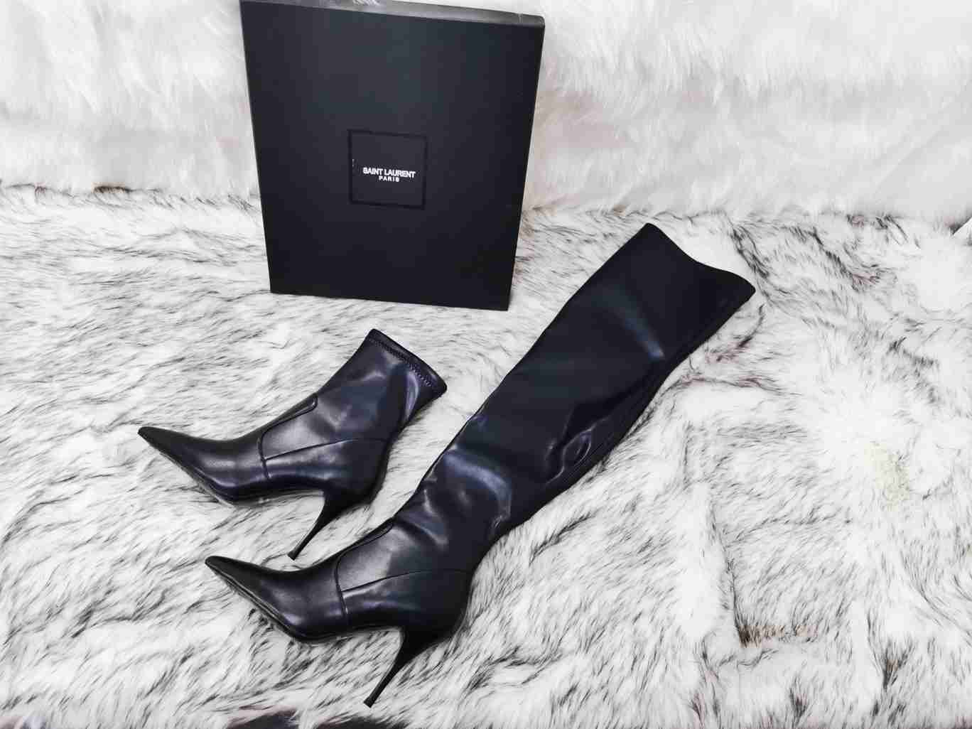 Saint Laurent Women’s Leather Ankle Boots Colorway 1 6709330