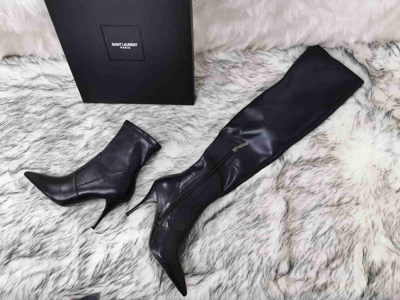 Saint Laurent Women’s Leather Ankle Boots Colorway 1 6709330