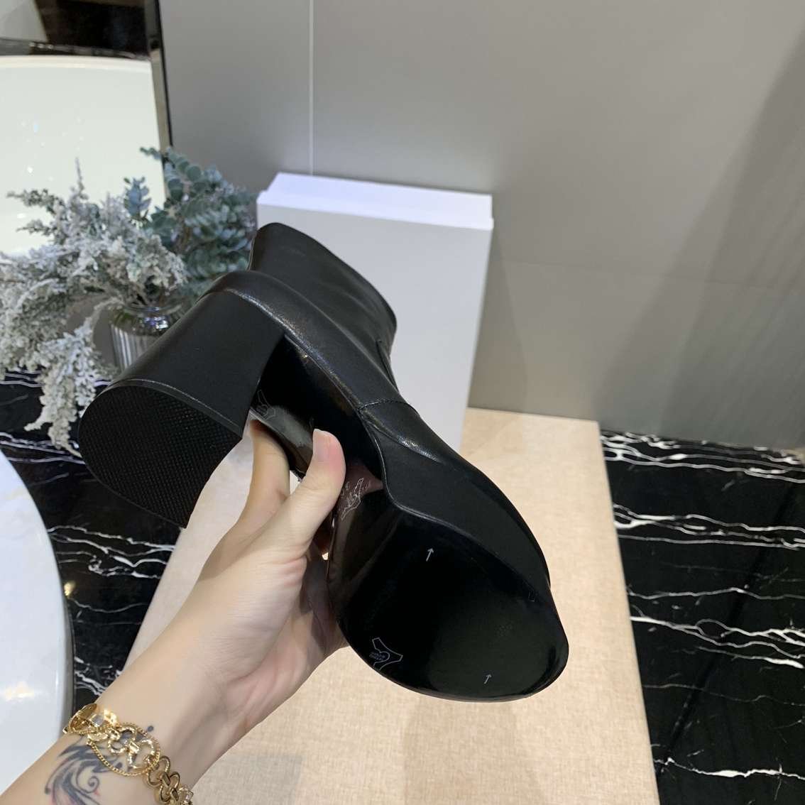 Saint Laurent cm Ankle Boots 6709370