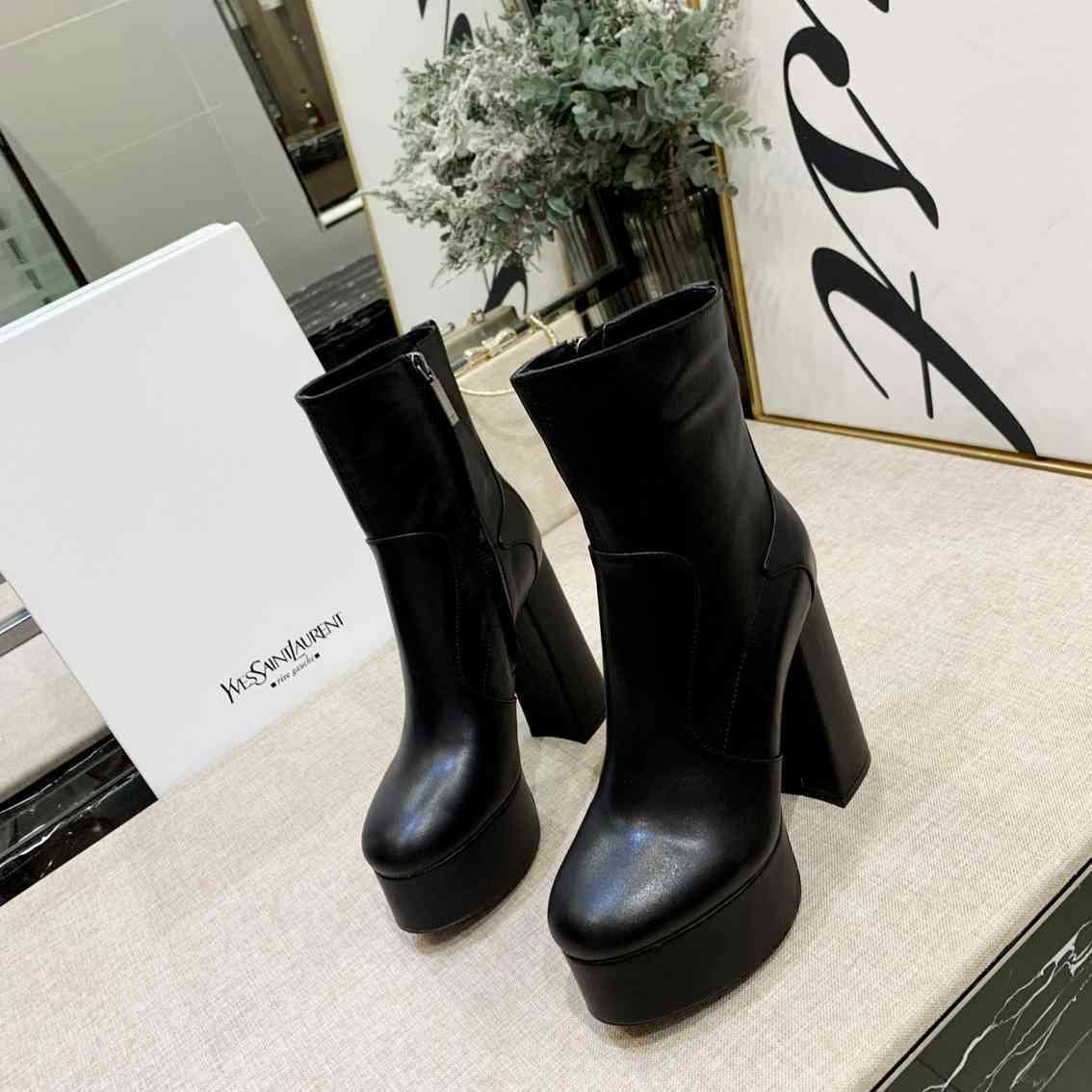 Saint Laurent cm Ankle Boots 6709370