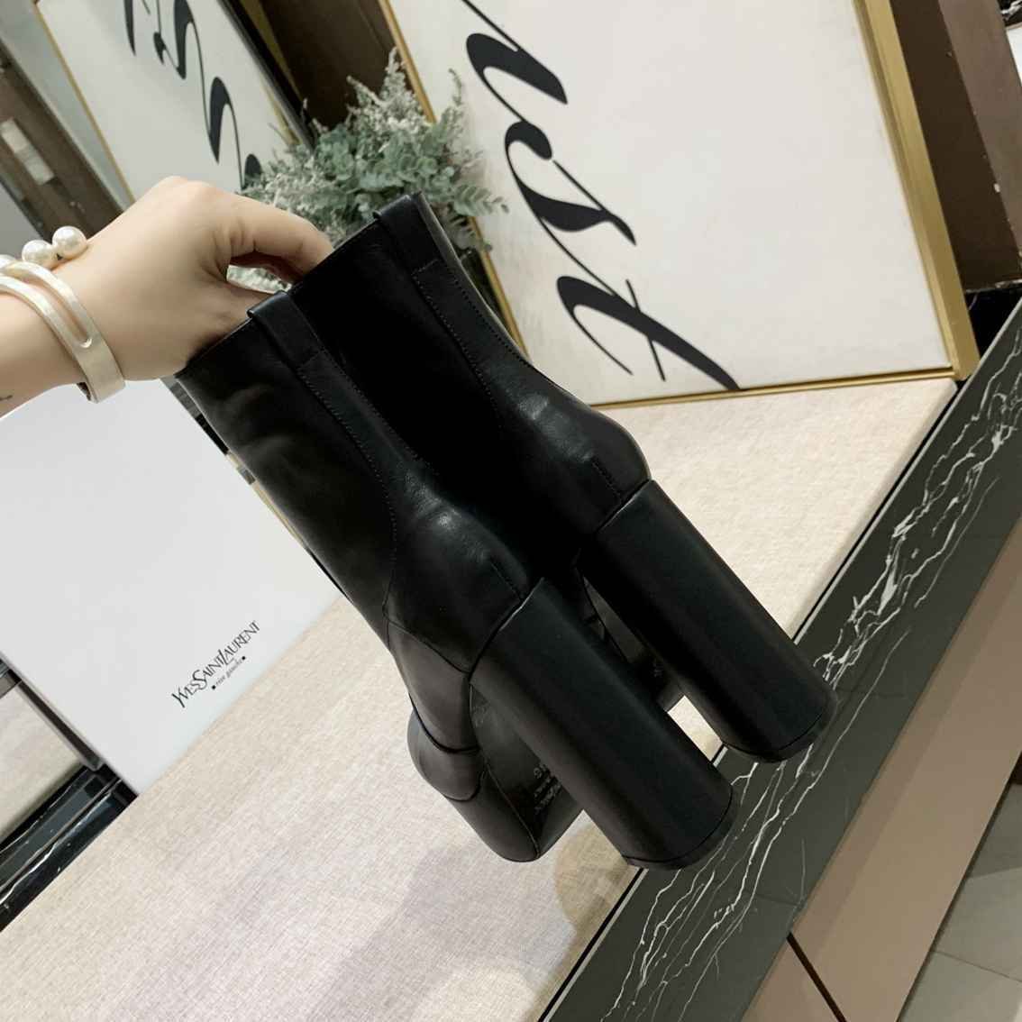 Saint Laurent cm Ankle Boots 6709370