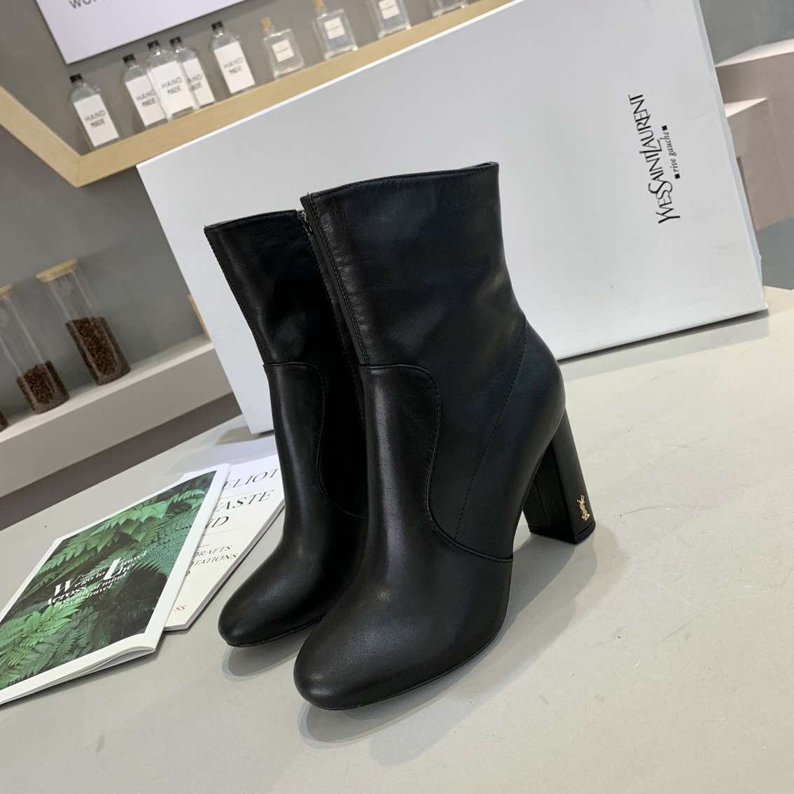 Saint Laurent cm Ankle Boots 6709350
