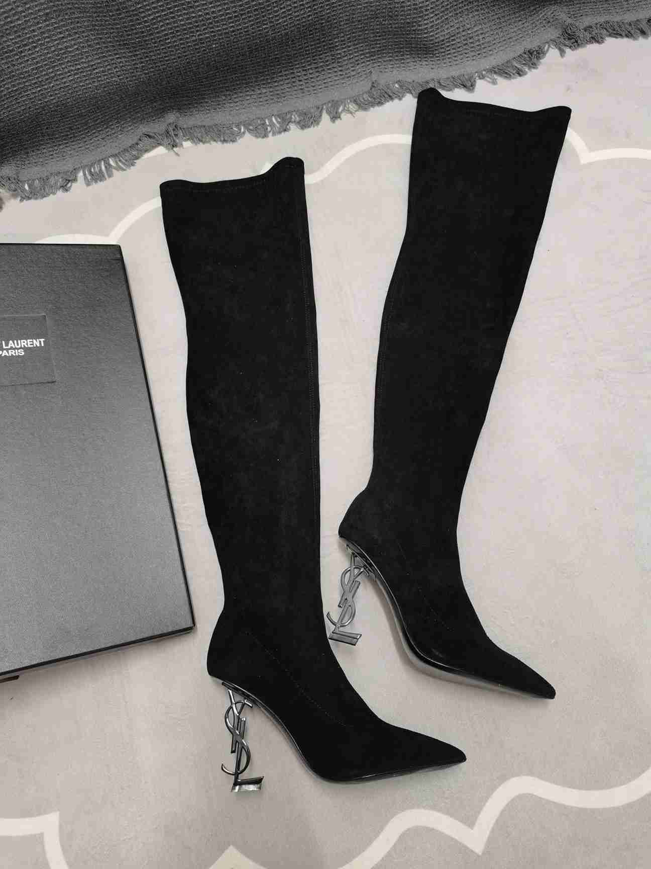 Saint Laurent logo Clour Boots Black Colorway 1 3368400