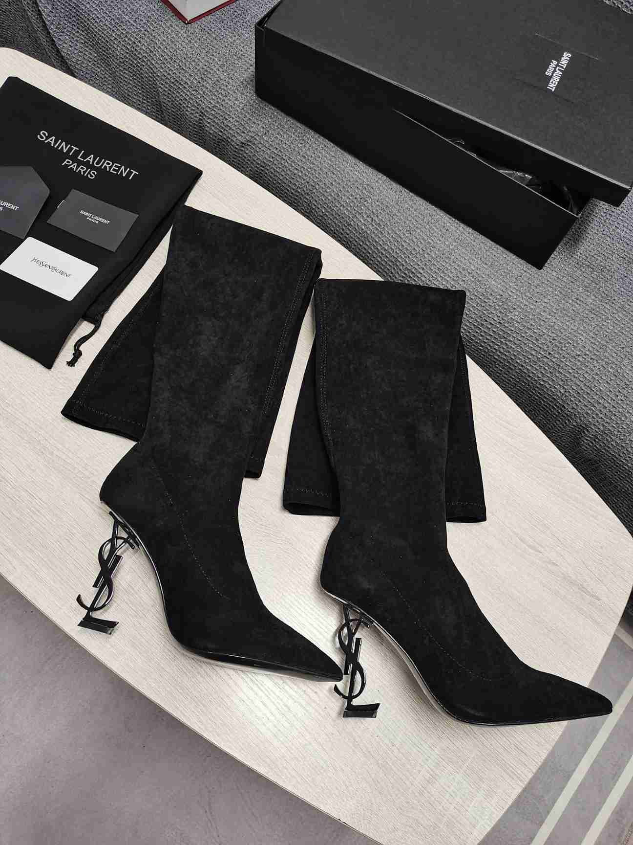 Saint Laurent logo Clour Boots Black Colorway 1 3368400