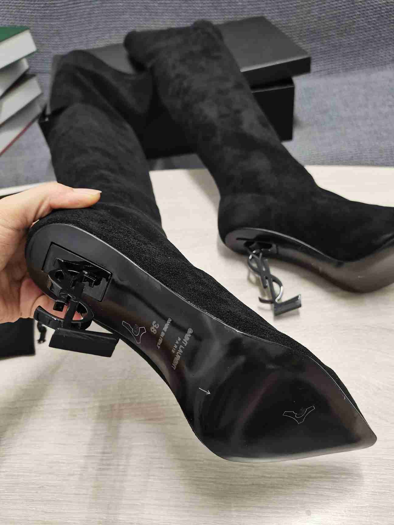 Saint Laurent logo Clour Boots Black Colorway 1 3368400