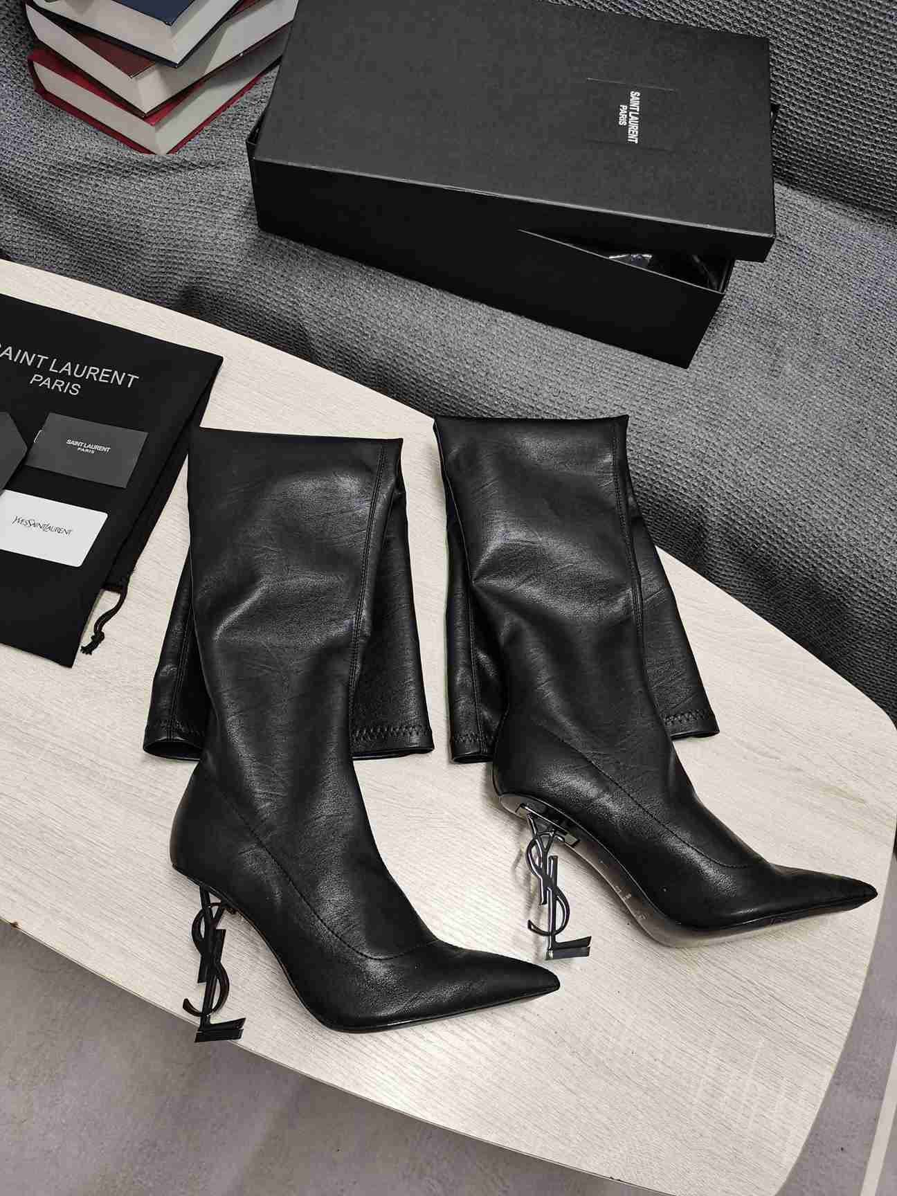 Saint Laurent logo Clour Boots Black 3368400