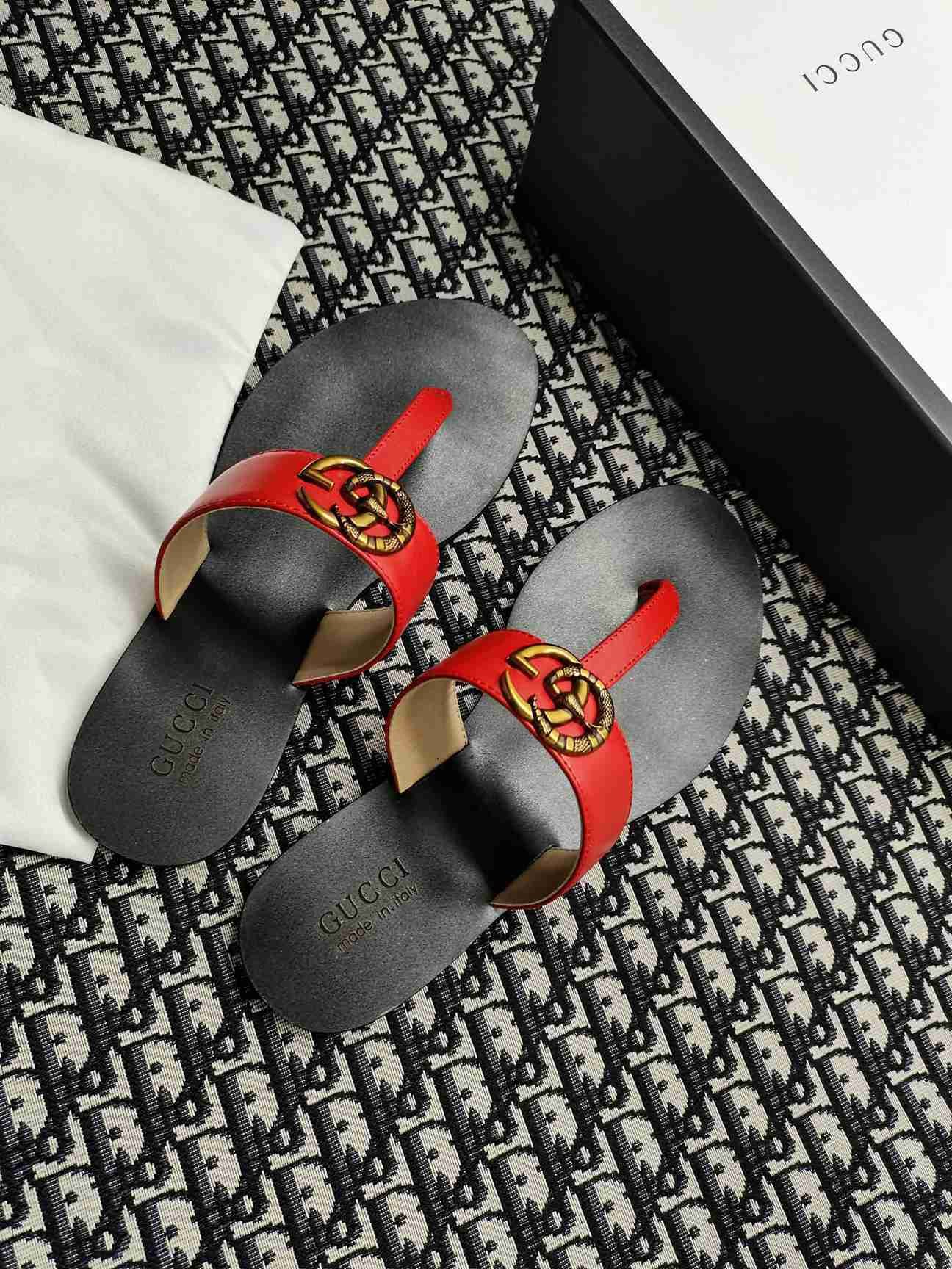 Gucci Ad5621150 Slides White AD5621150
