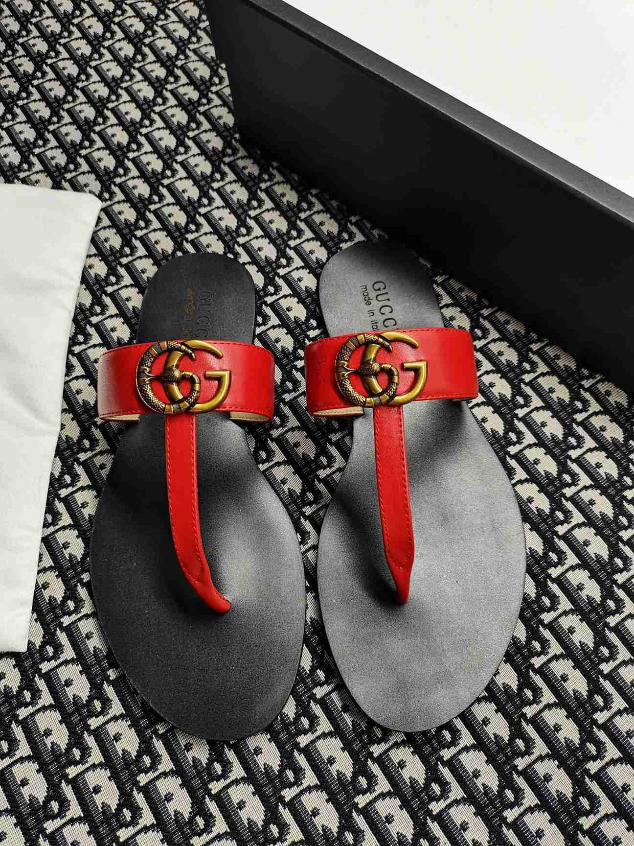 Gucci Ad5621150 Slides White AD5621150