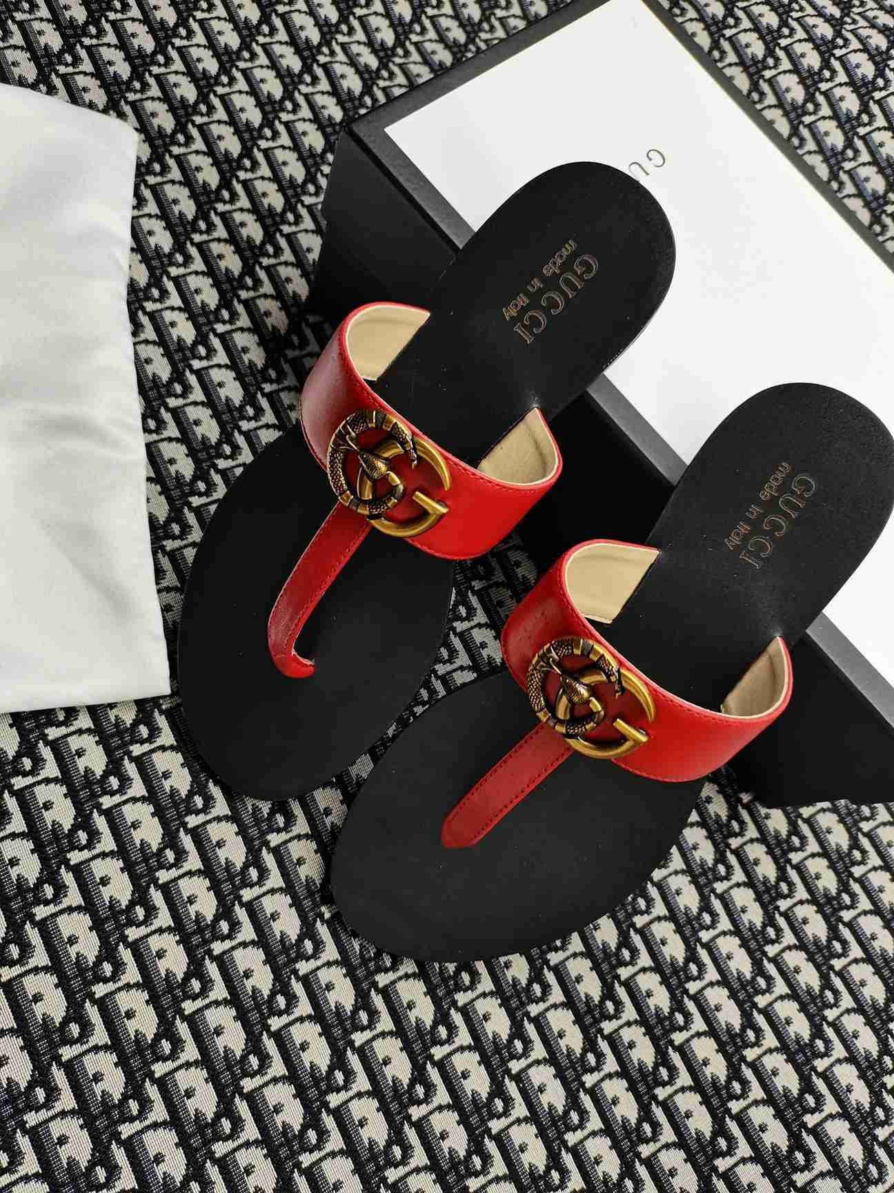 Gucci Ad5621150 Slides White AD5621150