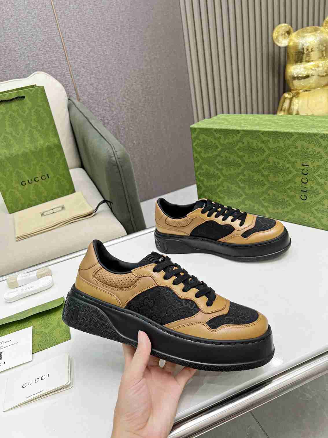 Gucci Ad5706280 IP Low-Top Sneakers Colorway 2 AD5706280