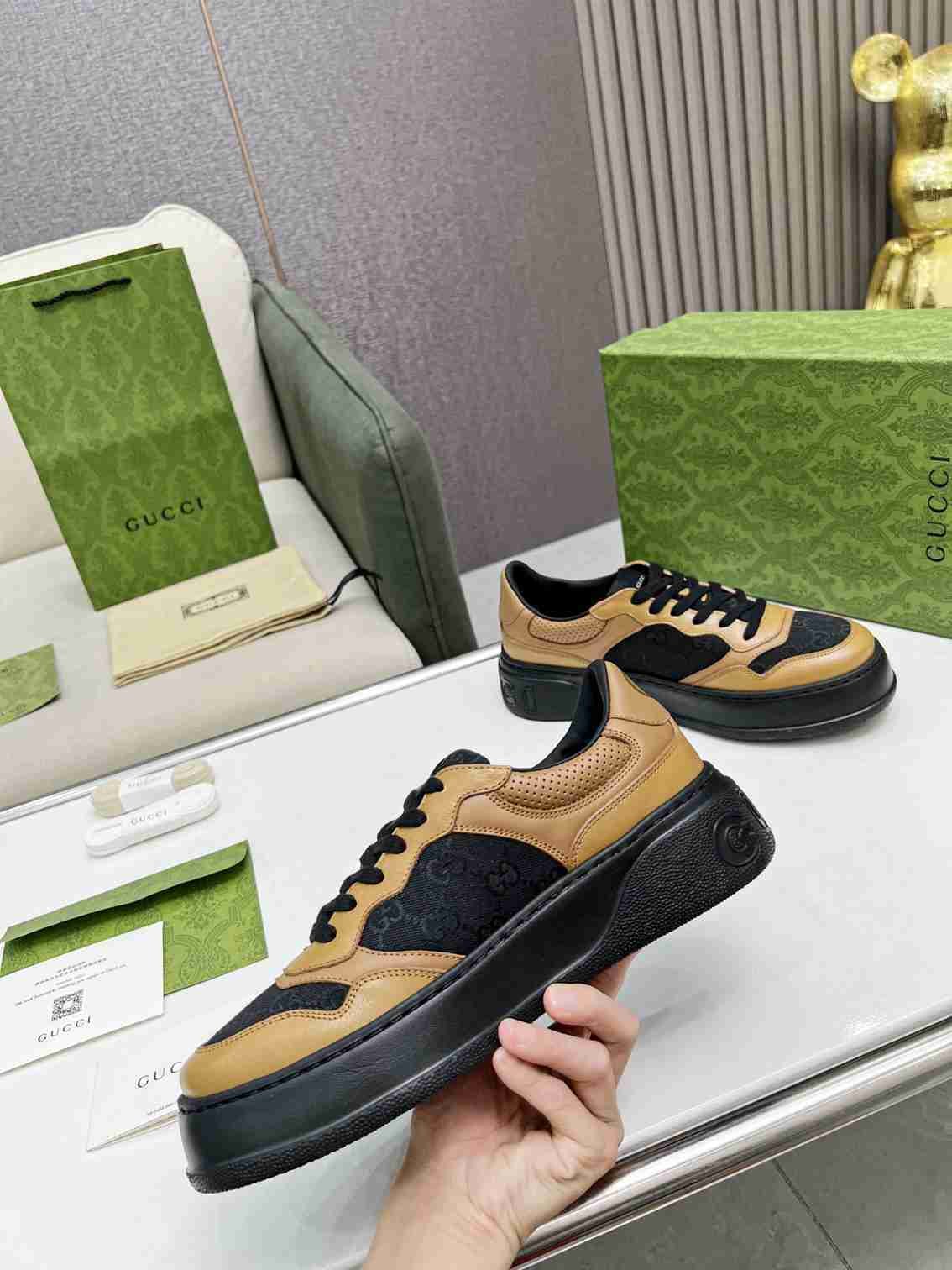 Gucci Ad5706280 IP Low-Top Sneakers Colorway 2 AD5706280