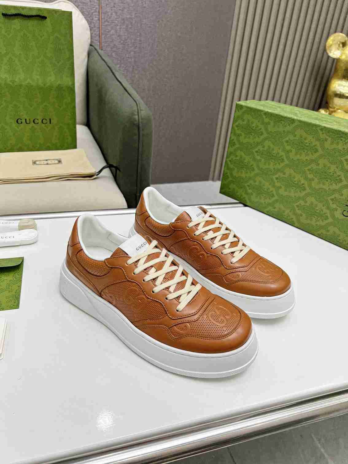 Gucci Ad5706280 IP Low-Top Sneakers Colorway 1 AD5706280