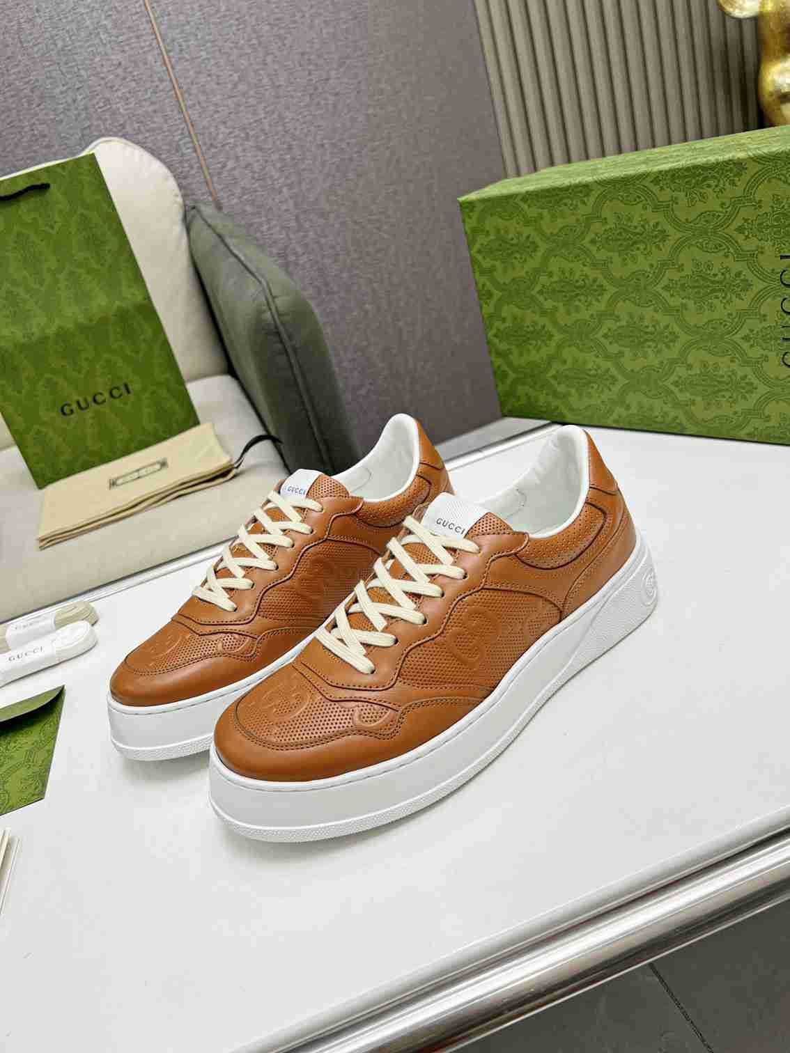 Gucci Ad5706280 IP Low-Top Sneakers Colorway 1 AD5706280