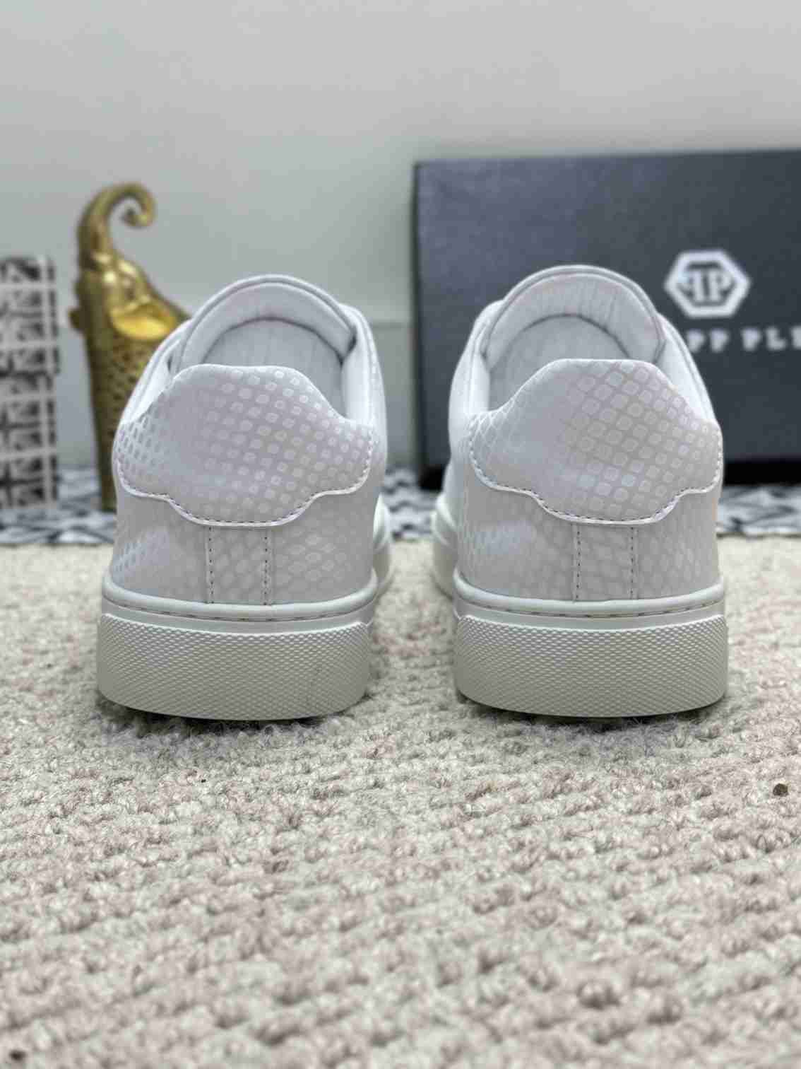 Philipp Plein Men’s PP PHILIPP Casual Sneakers Colorway 3 1159220