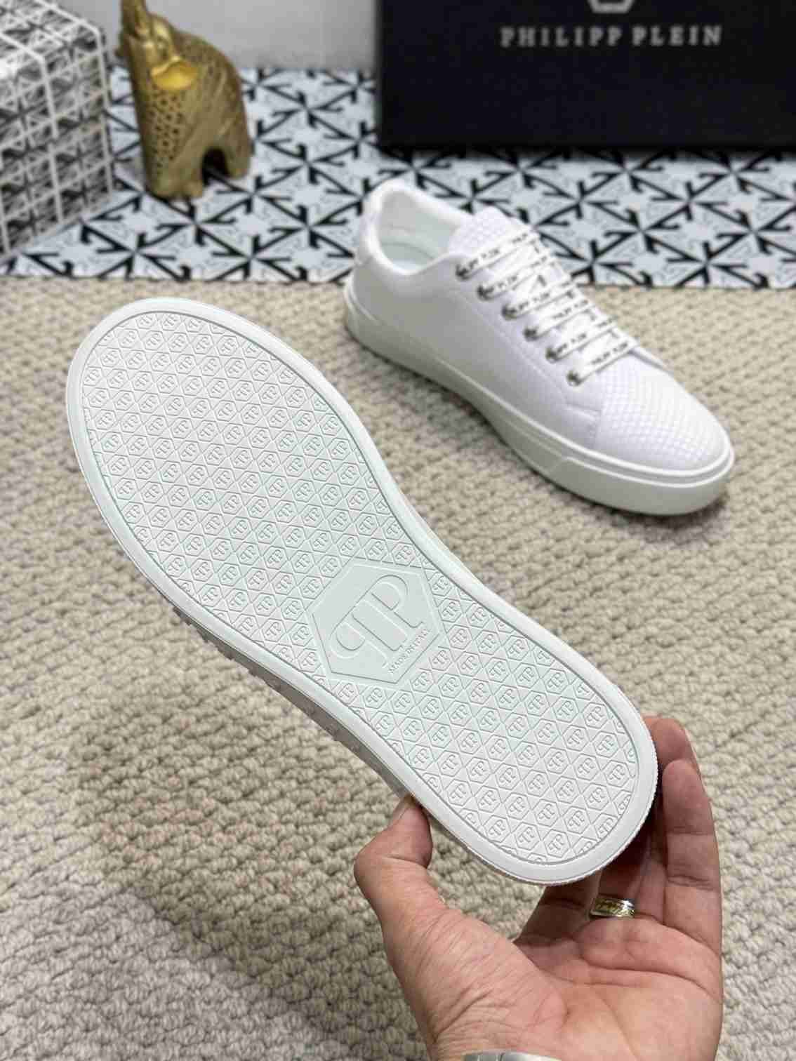 Philipp Plein Men’s PP PHILIPP Casual Sneakers Colorway 3 1159220