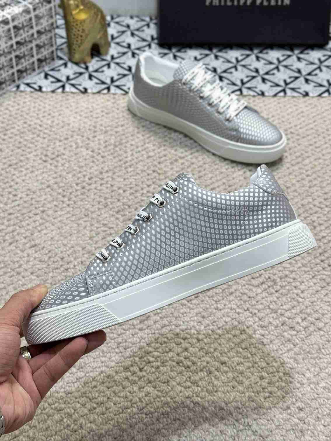 Philipp Plein Men’s PP PHILIPP Casual Sneakers Colorway 1 1159220