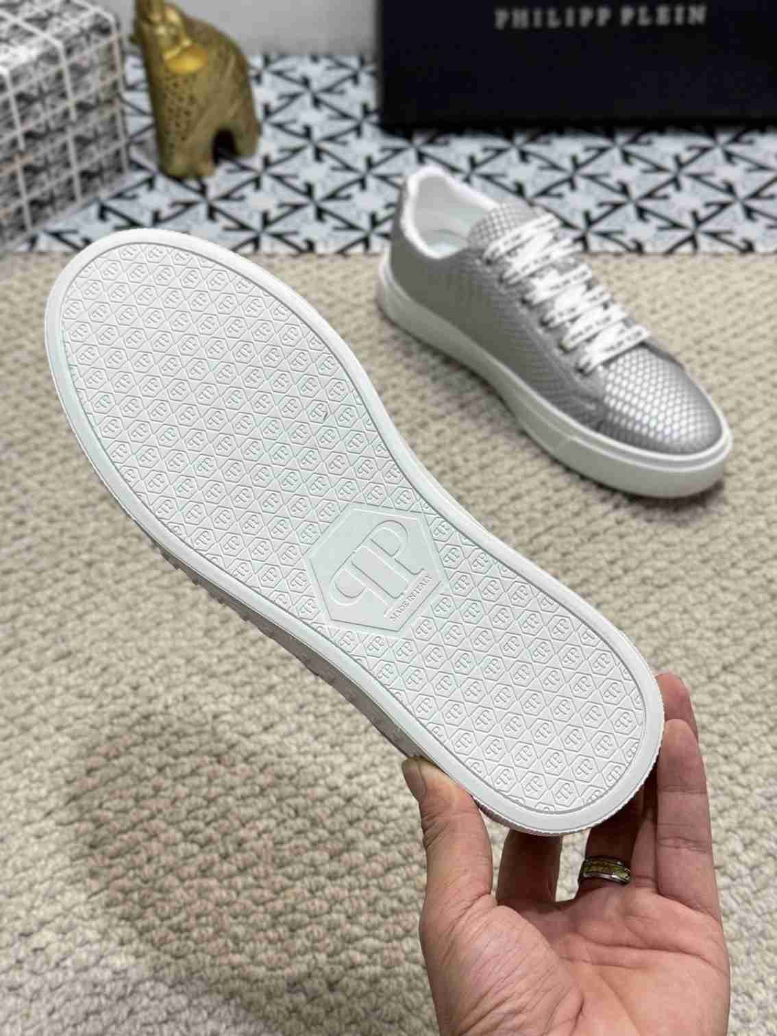 Philipp Plein Men’s PP PHILIPP Casual Sneakers Colorway 1 1159220