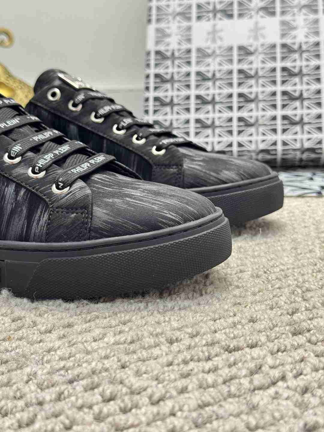 Philipp Plein Men’s PHILIPP PLEIN- Casual Sneakers 1159220