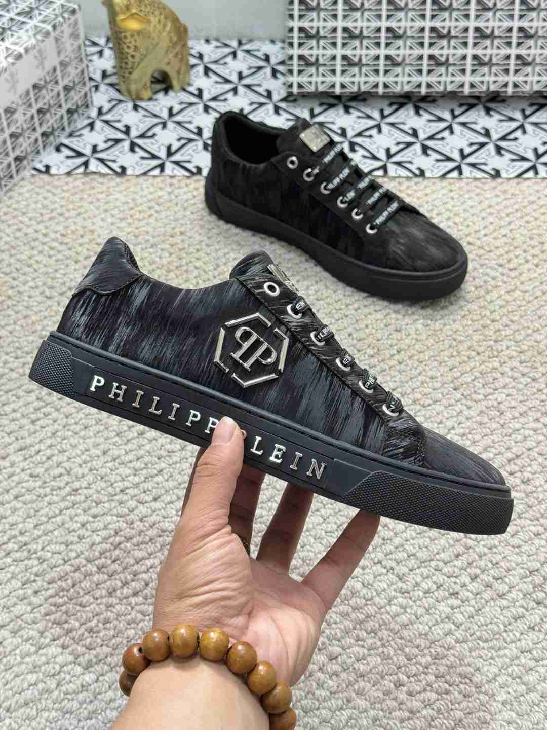 Philipp Plein Men’s PHILIPP PLEIN- Casual Sneakers 1159220